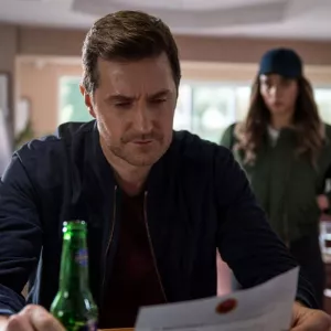 The Stranger 2020 mystery movie